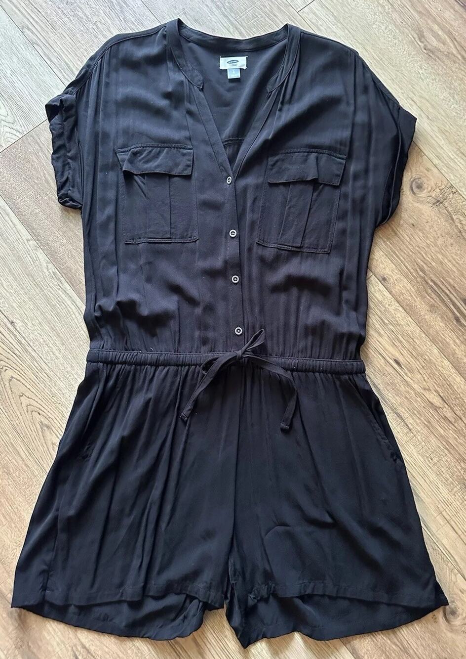 Old Navy Womens Romper Shorts Size L Black Drop Shoulder 1/2 Button Drop Waist